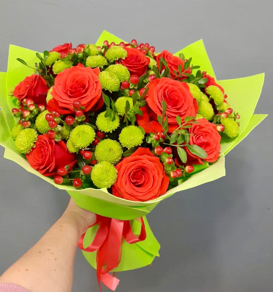 Букет цветов из: Хризантемы и Розы в Долгоруково