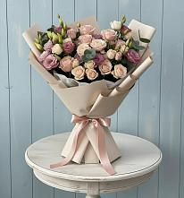 Букет цветов из:  Розы и Лизиантусы в Долгоруково
