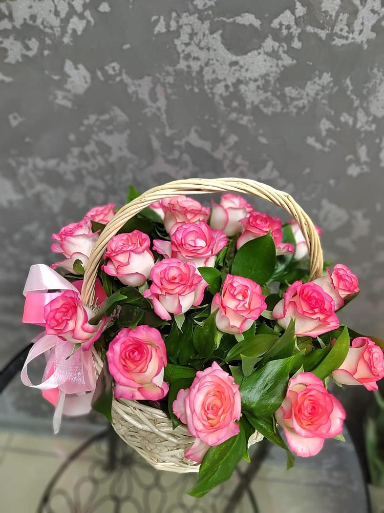 Цветочная композиция из Розы в корзине в Долгоруково