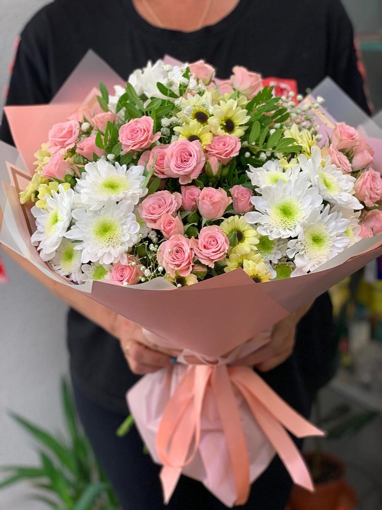 Букет цветов из: Розы и Хризантемы в Долгоруково