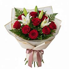 Букет цветов из:  Лилии и Розы в Долгоруково