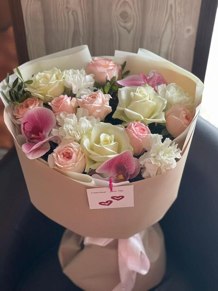 Букет цветов из: Орхидеи, Розы и Гвоздики в Долгоруково