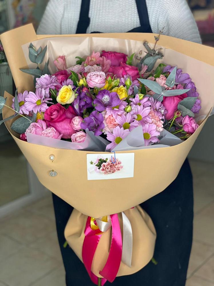 Букет цветов из: Хризантемы, Гвоздики и Альстромерии в Долгоруково