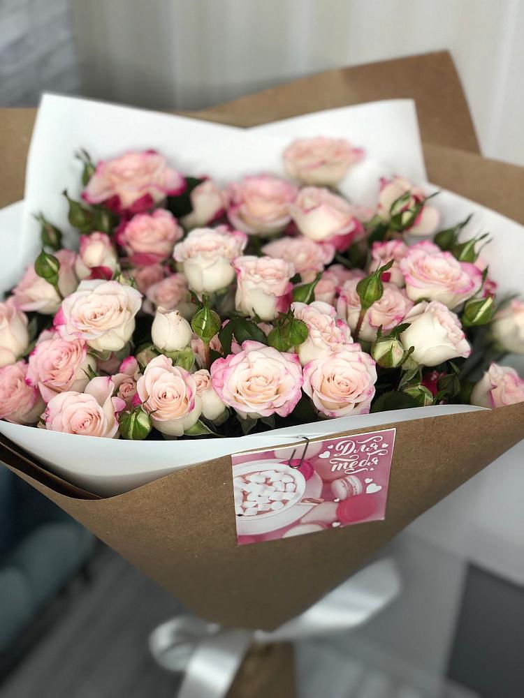 Букет цветов из: Розы в Долгоруково