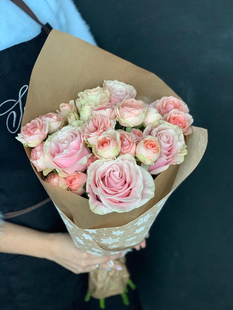 Букет цветов из: Хризантемы и Розы в Долгоруково