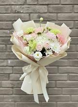 Букет цветов из:  Гвоздики, Розы, Лизиантусы и Хризантемы в Долгоруково