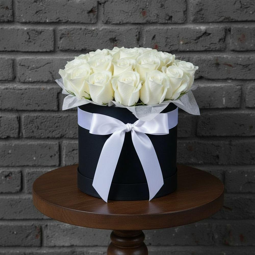 Цветочная композиция из Розы в шляпной коробке в Долгоруково