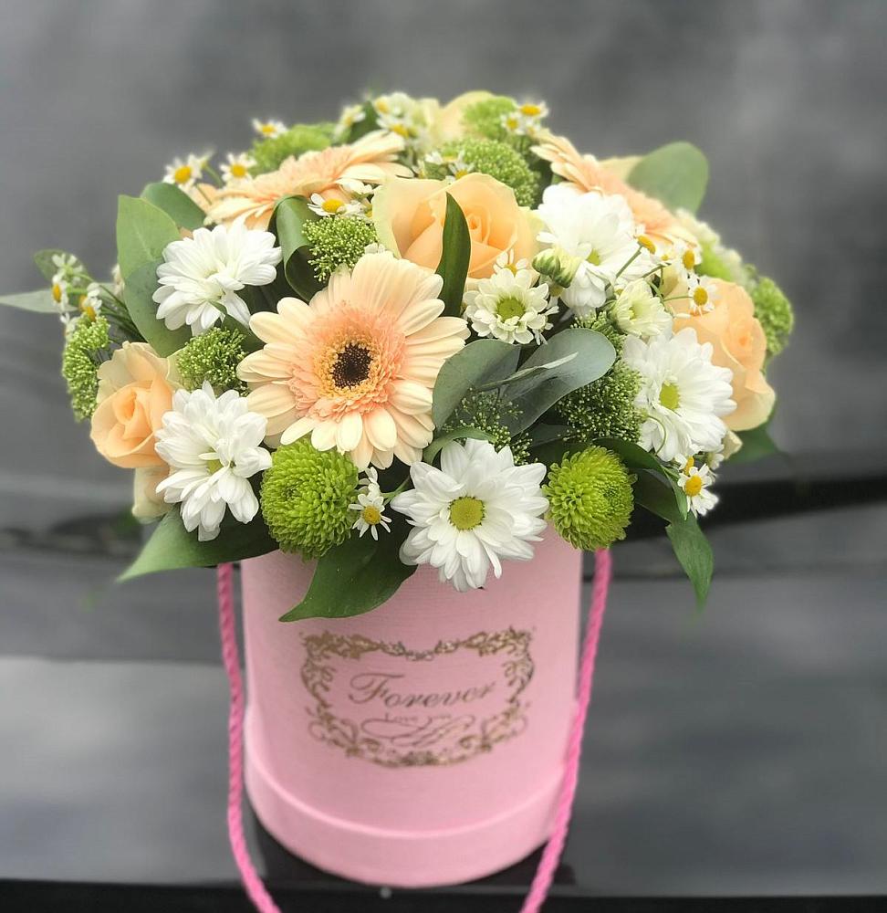 Цветочная композиция из Розы, Герберы и Хризантемы в шляпной коробке в Долгоруково