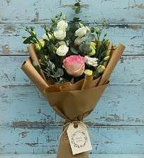 Букет цветов из:  Розы и Лизиантусы в Долгоруково