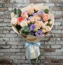Букет цветов из:  Розы, Лизиантусы и Гвоздики в Долгоруково