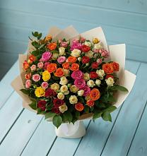 Букет Микс из разноцветных кустовых роз в Долгоруково